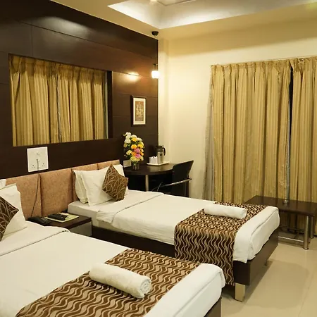 Marshall The Grand Hotel-3