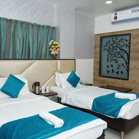 Marshall The Grand Hotel-2